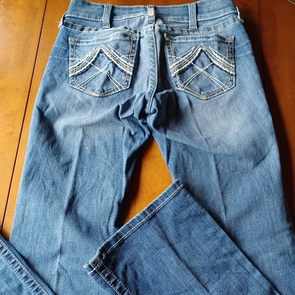 Ariat Womens Medium Wash 28L